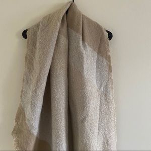 Calvin Klein Color Block Boucle Knit Blanket Scarf